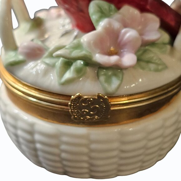 LENOX Treasures Cardinal Treasure/ Trinket Box Garden Birds Collection Red Bird - Picture 10 of 15